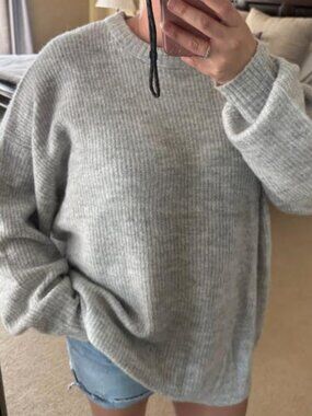 Trendy Grey Streetwear Society Sweater – Stylish & Comfortable